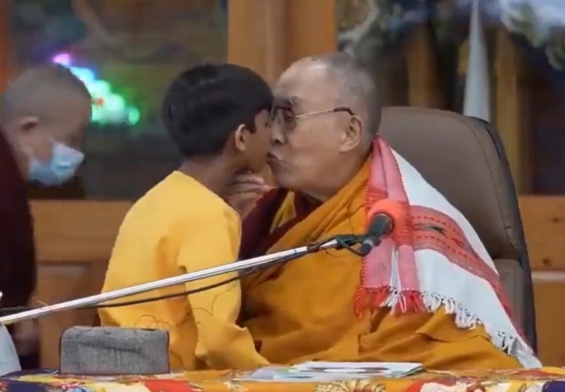 alai-Lama-Asking-Child-to-Suck-his-Tongue-Apologizes